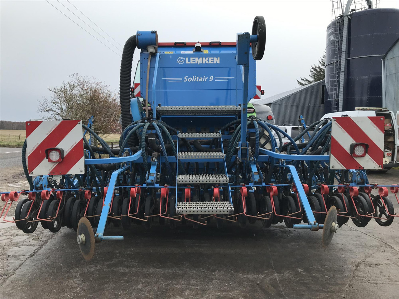 43706139-72a0-4881-978b-8d6c6e9bf8a4