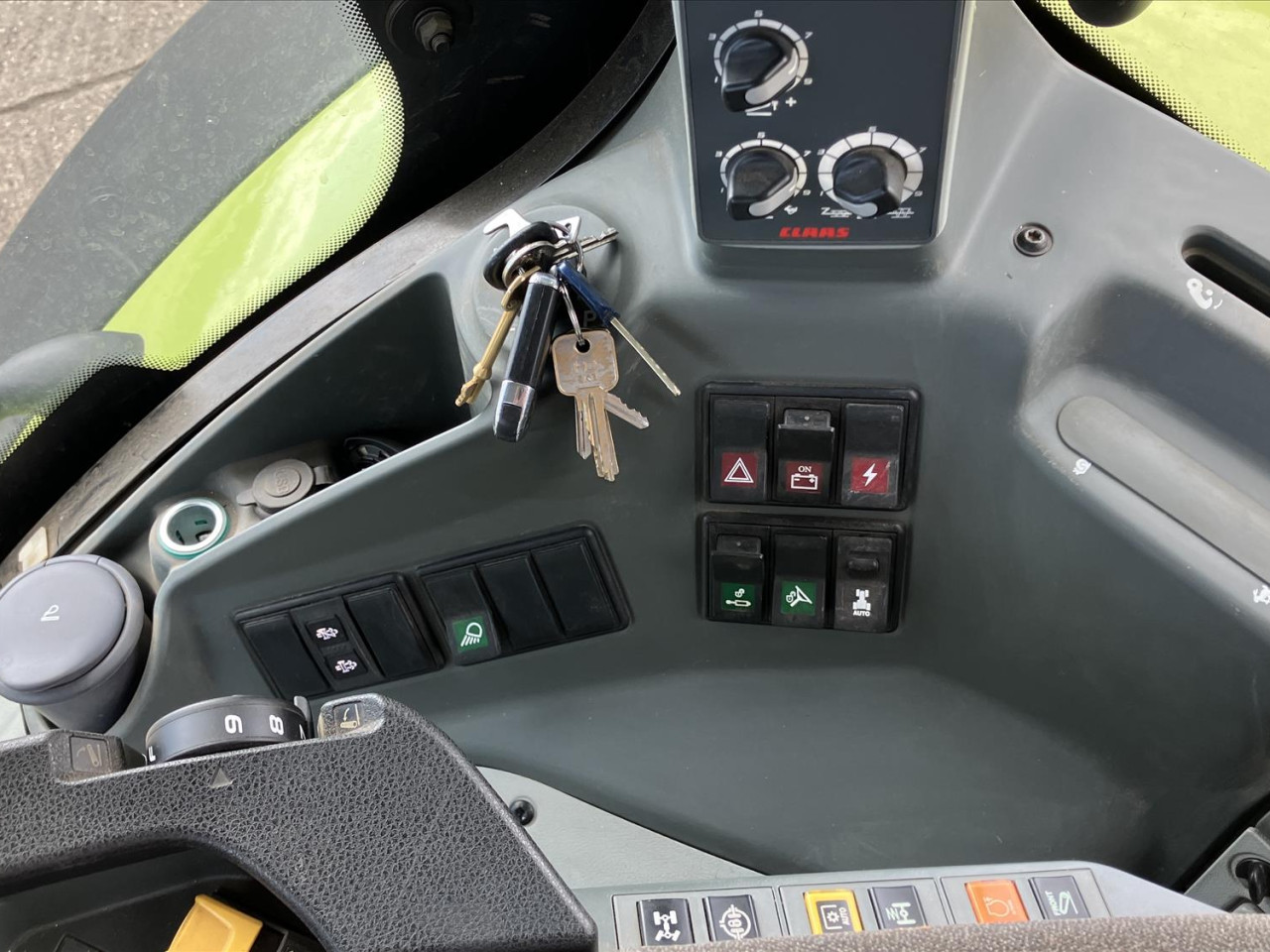 cb563da3-cd13-41d6-ba59-04ad30b409af