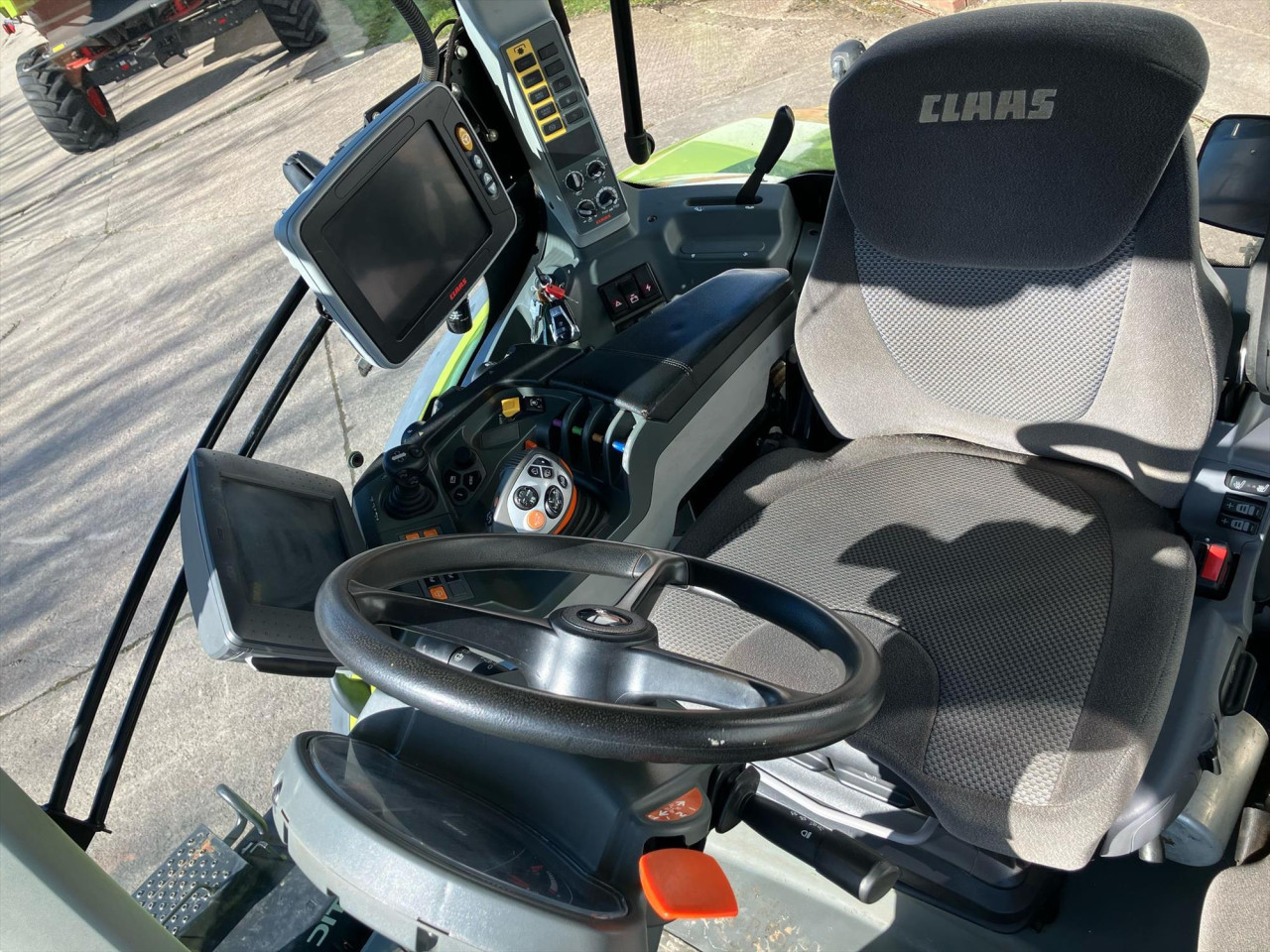 ee44339c-5a72-4749-b74f-afd8429cdcc2