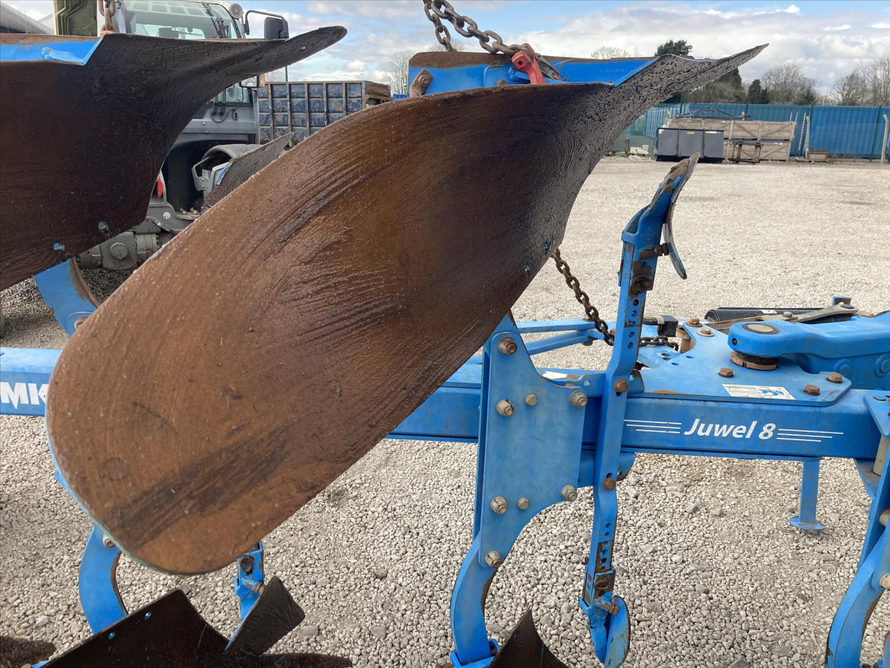 0a5fe6c5-0802-463a-97e7-ce982eb92650