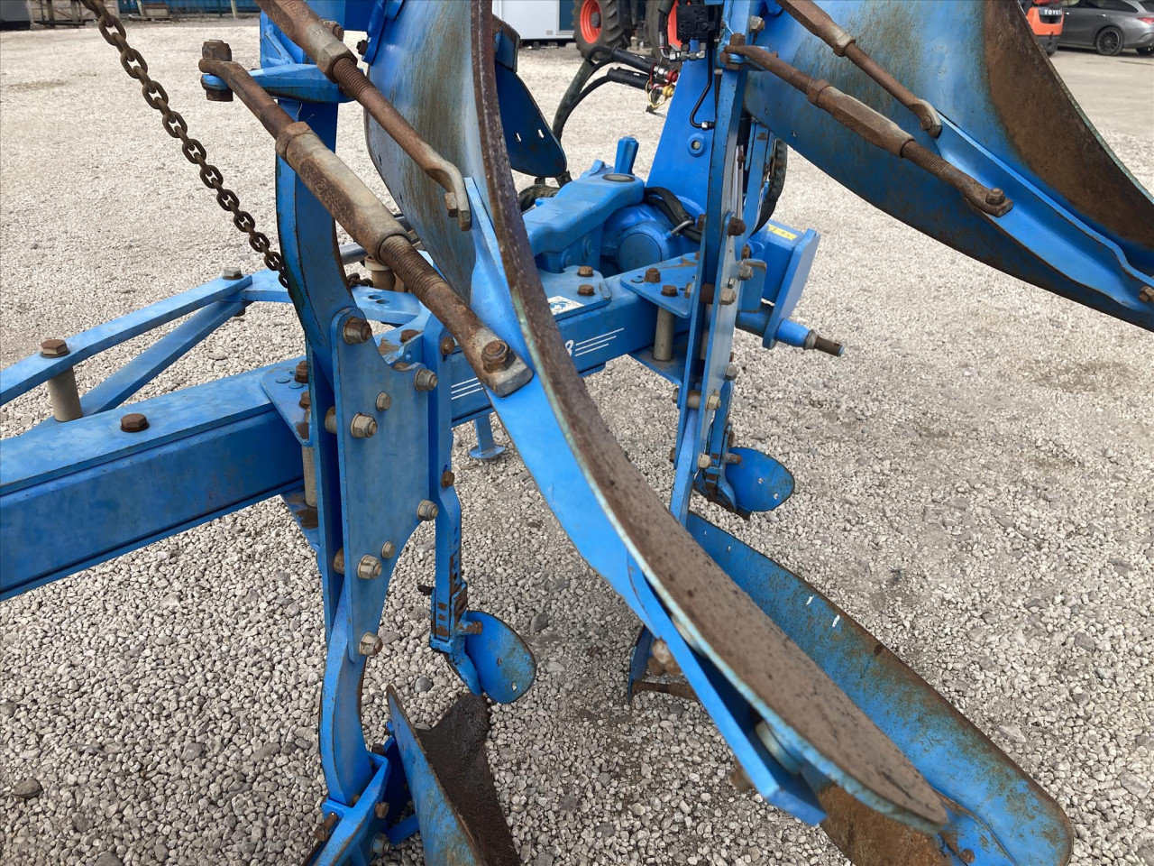 69bd54df-fcbe-45d7-abe3-7e1cb591a68e