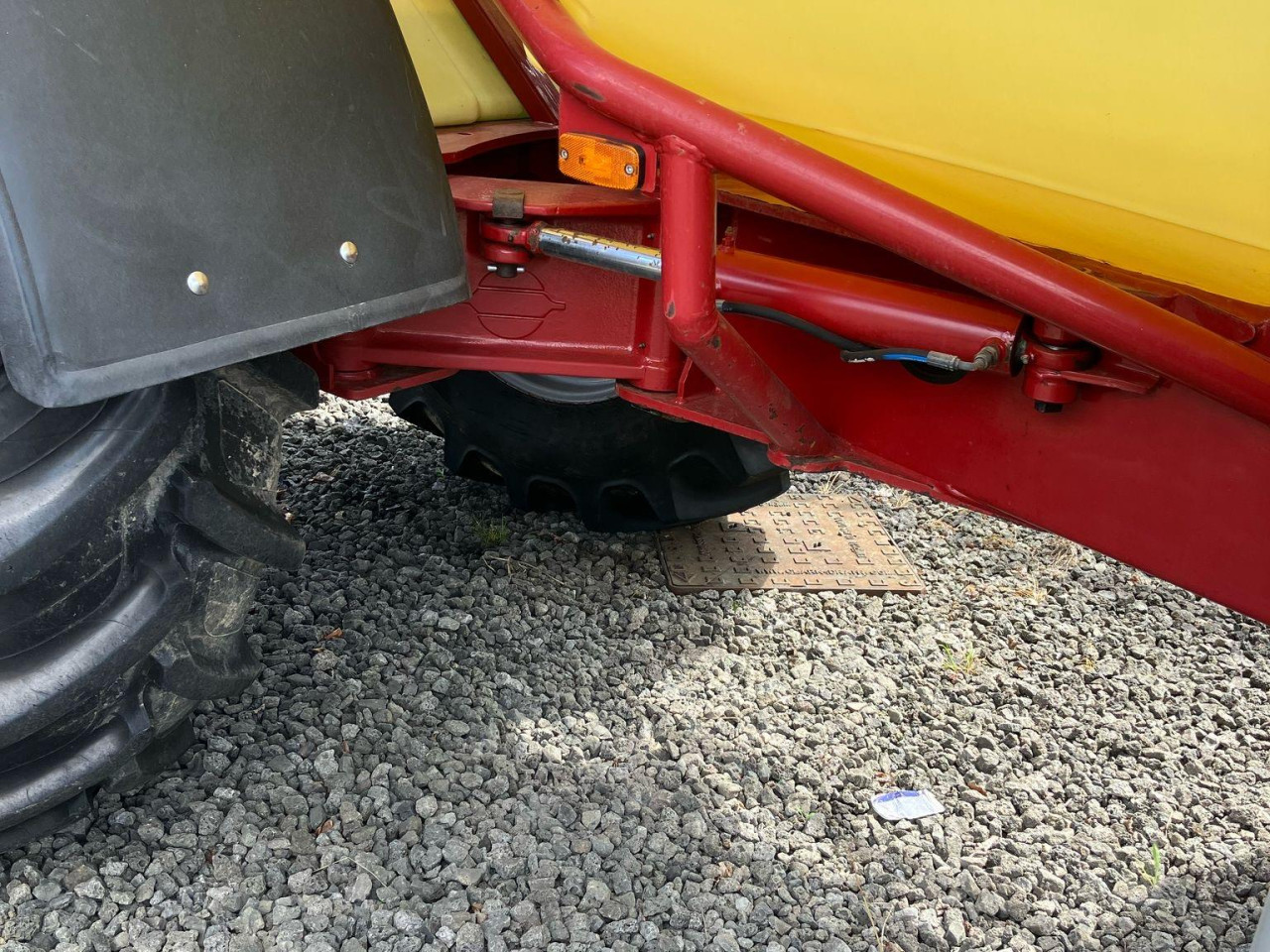 08573315-ee11-4777-9de2-be35f68bf2f2