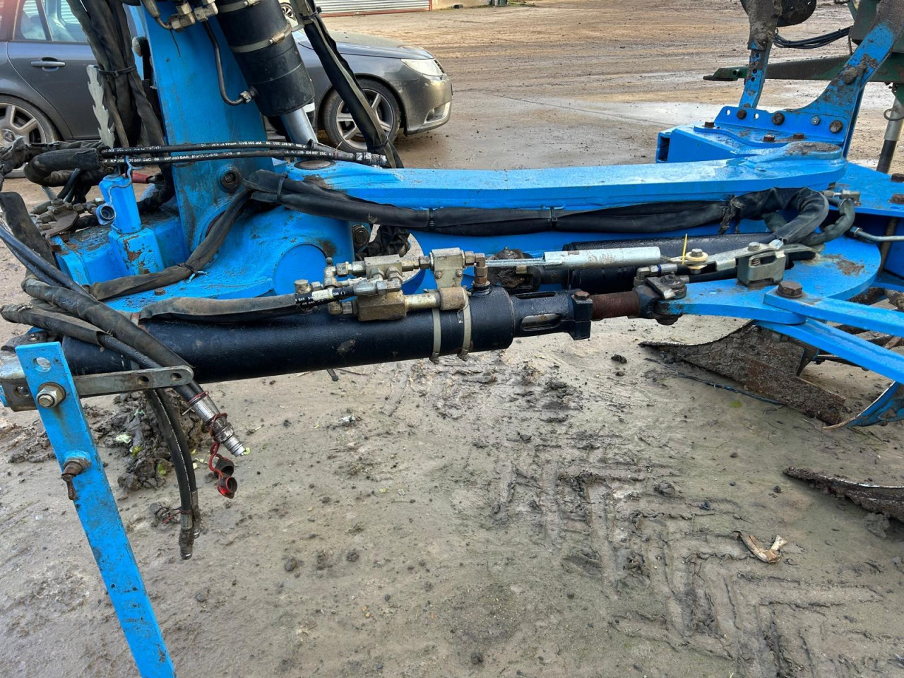 f39b7d8a-5af6-4266-b3b3-4c849967a5f3