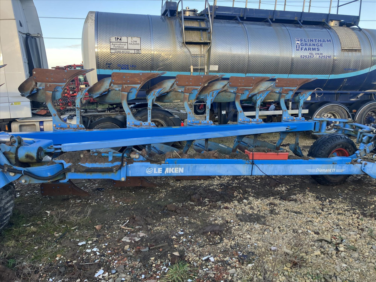 597bf306-639a-4e52-9826-c299e2dd6f04