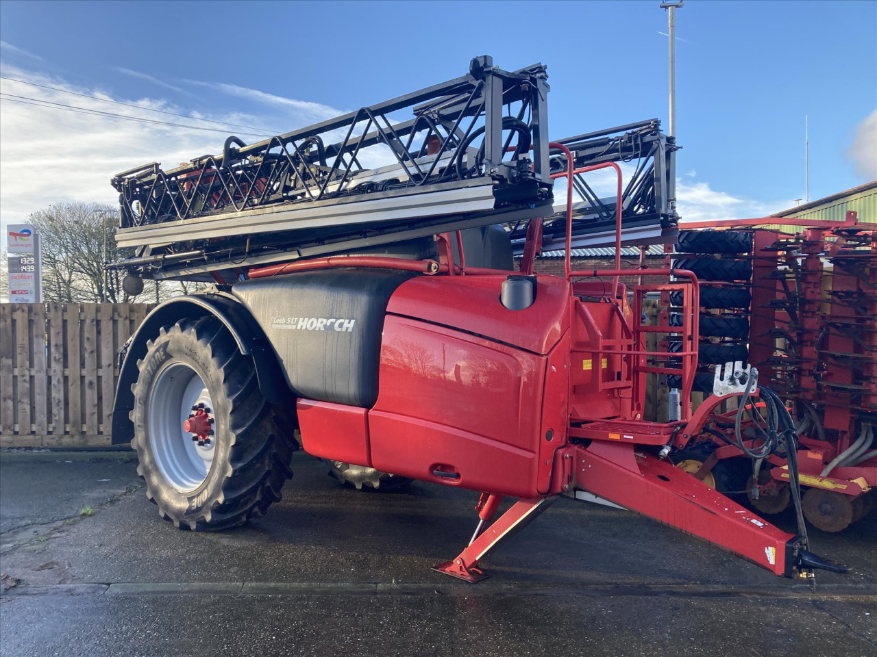 805196e3-911a-4268-8915-4d8a093a8734