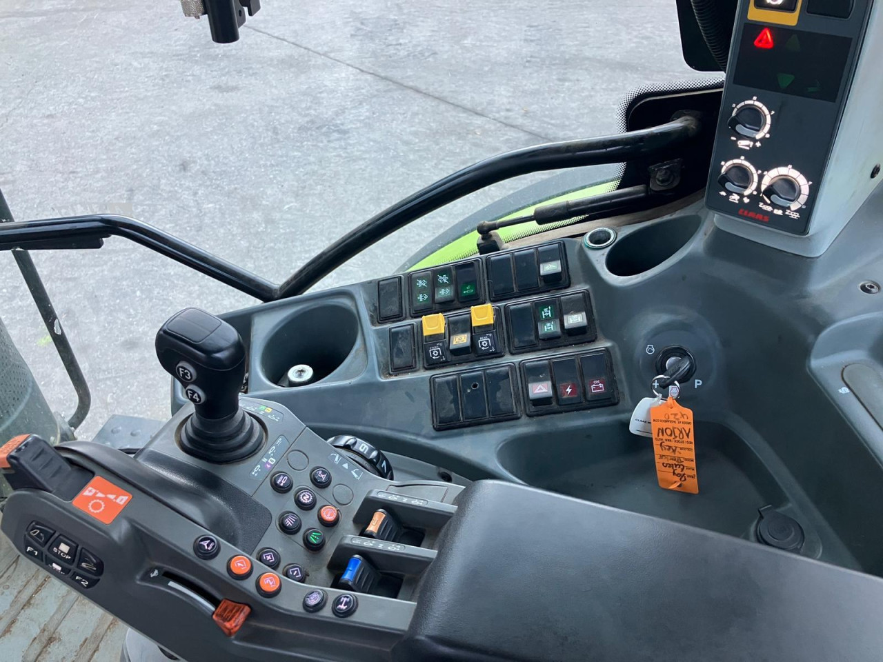 2b2cb2b6-03b2-4667-8e24-0407d2ba02f7