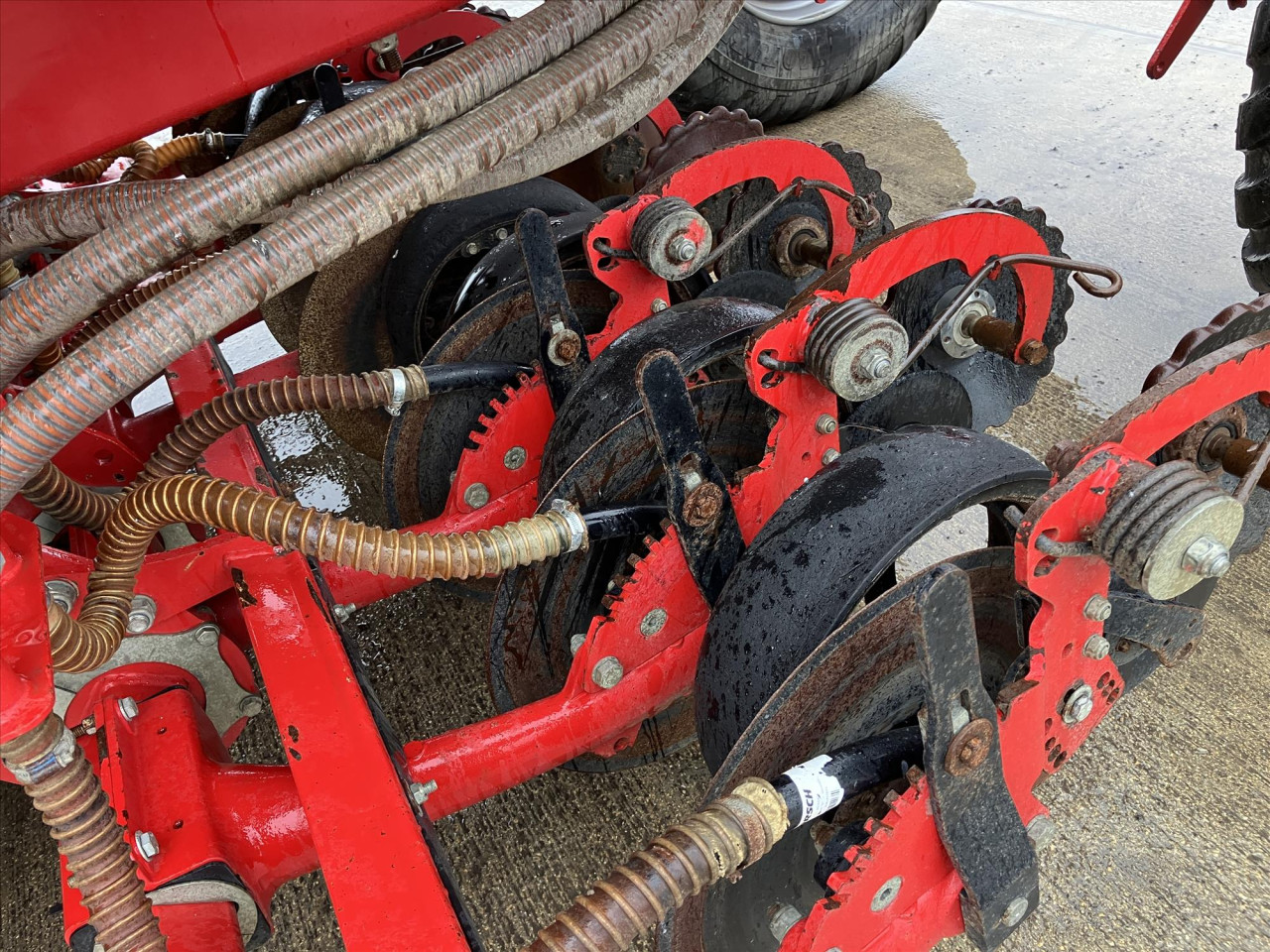 49233849-444d-4a8f-8444-26b0c6633665