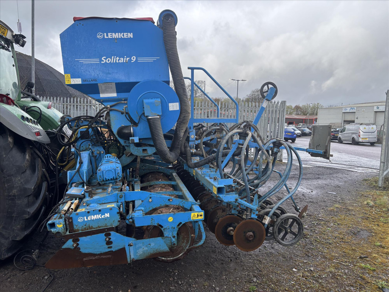 88ca2a7c-6c98-4cc0-8404-6a935df28825