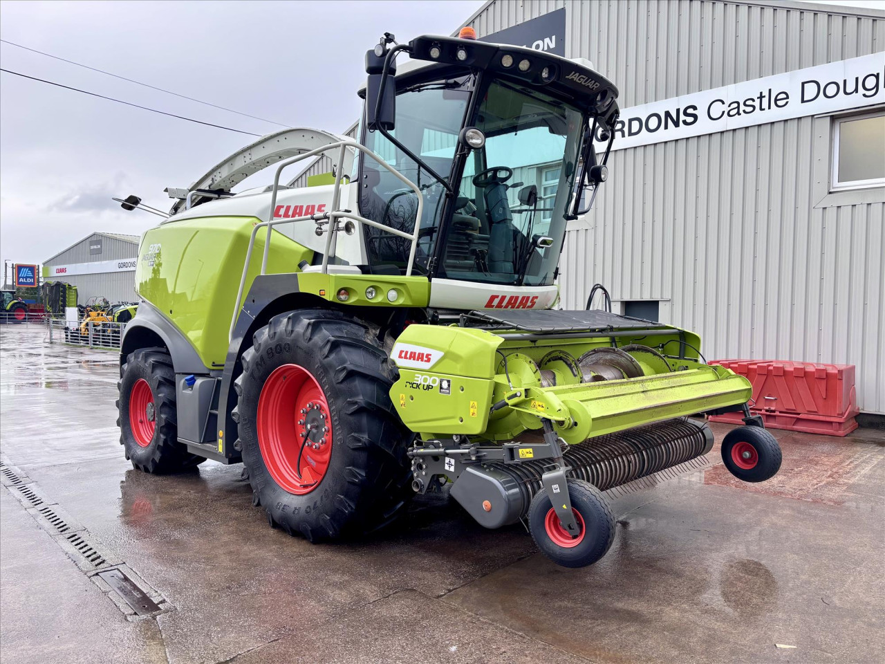 91677057-66ac-4fff-b39f-77a3aec90320