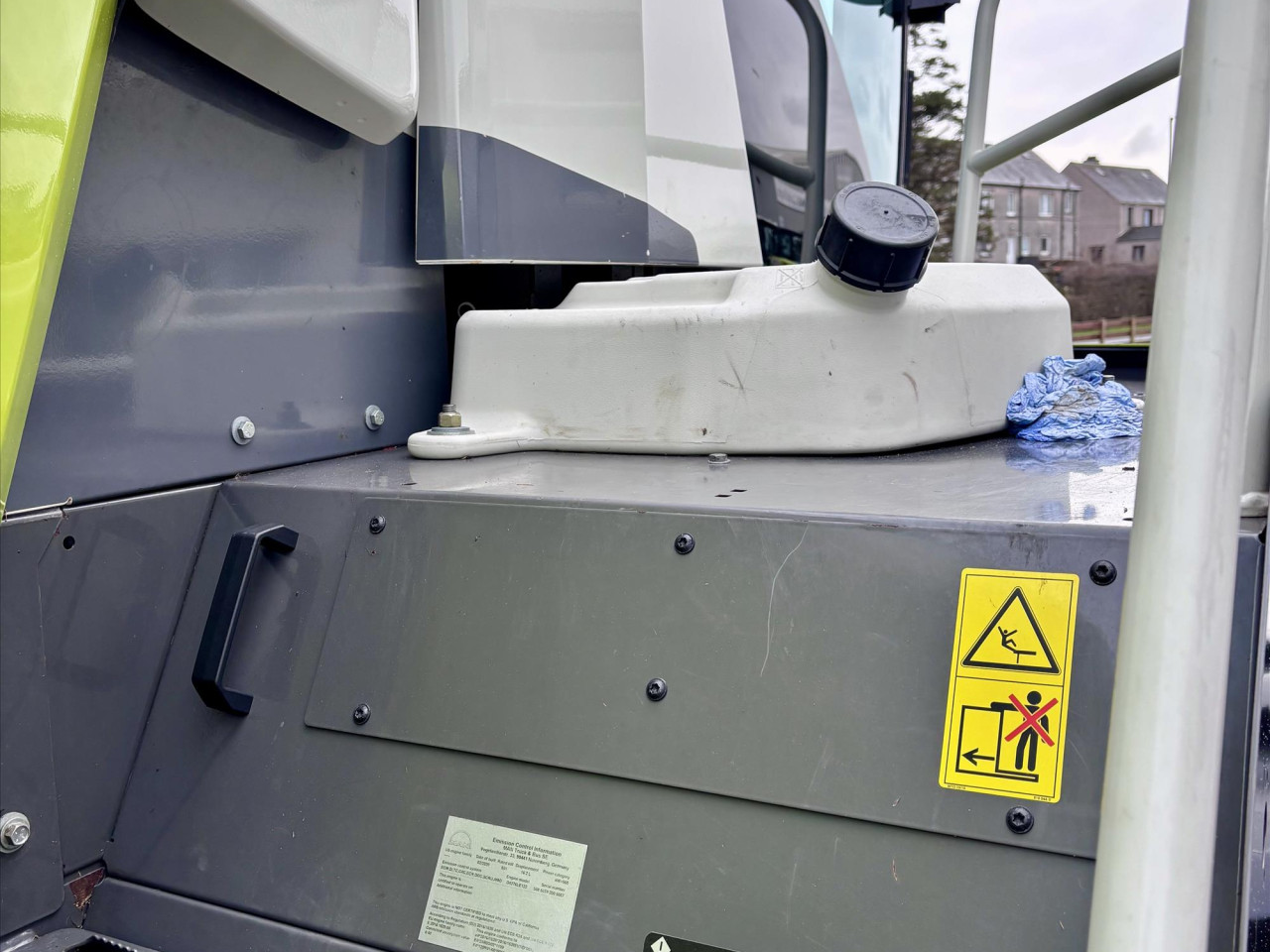 696b1465-8602-479b-ac07-829a284e4793