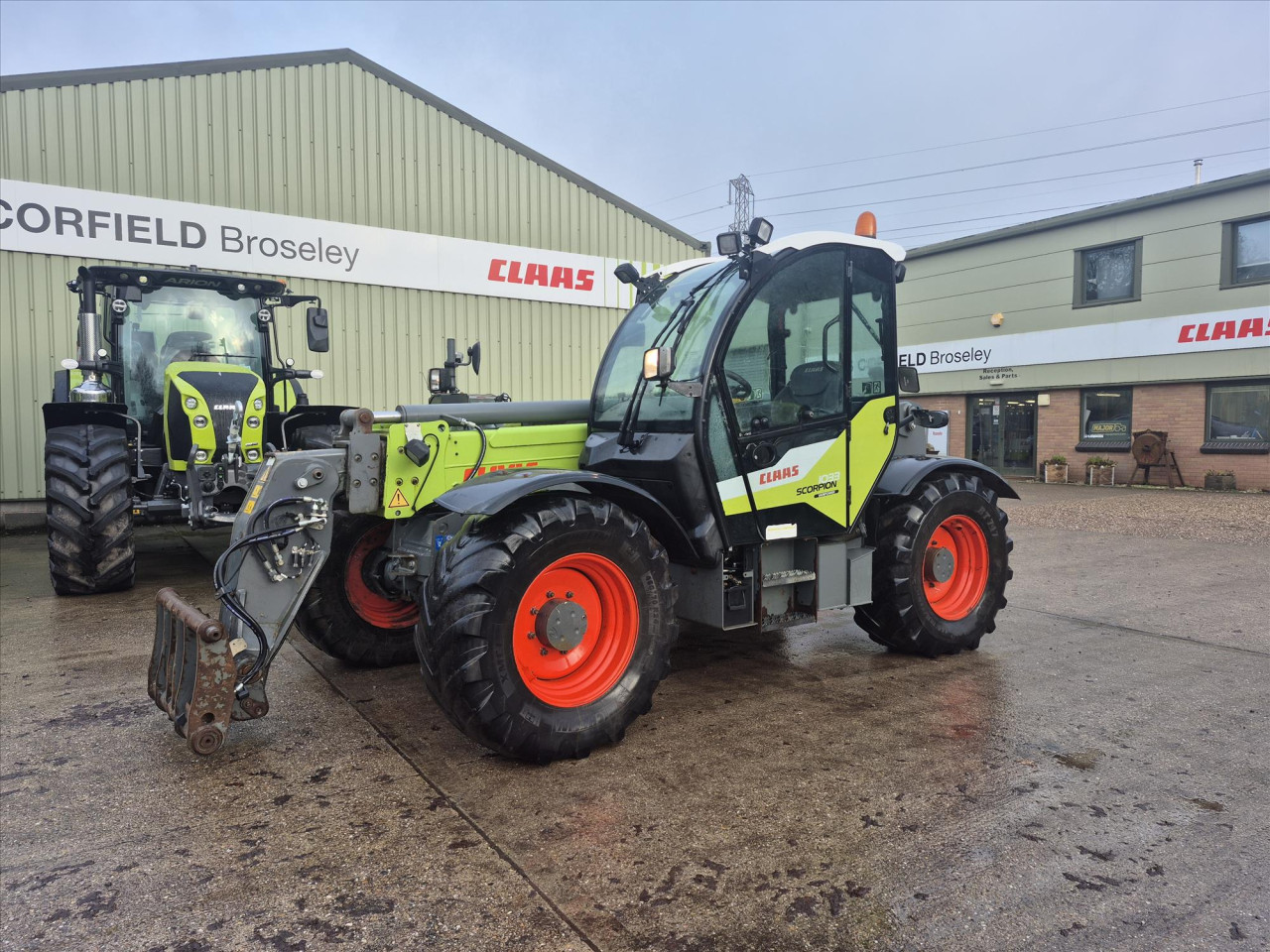 dab0d3d3-09dd-416c-ad68-31ead6353362