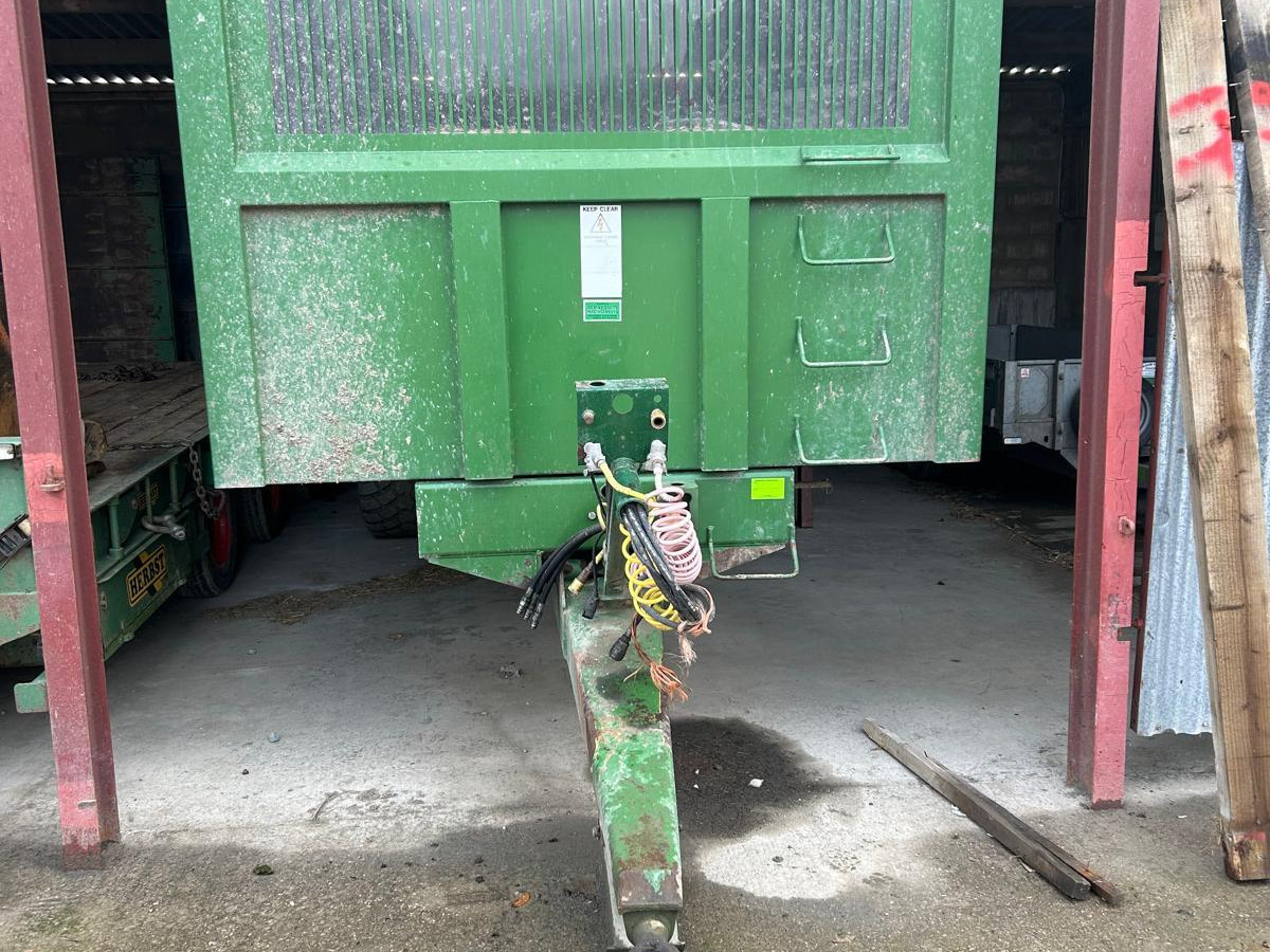 e3ede6ea-98af-429f-bbc2-2621e168e3e7