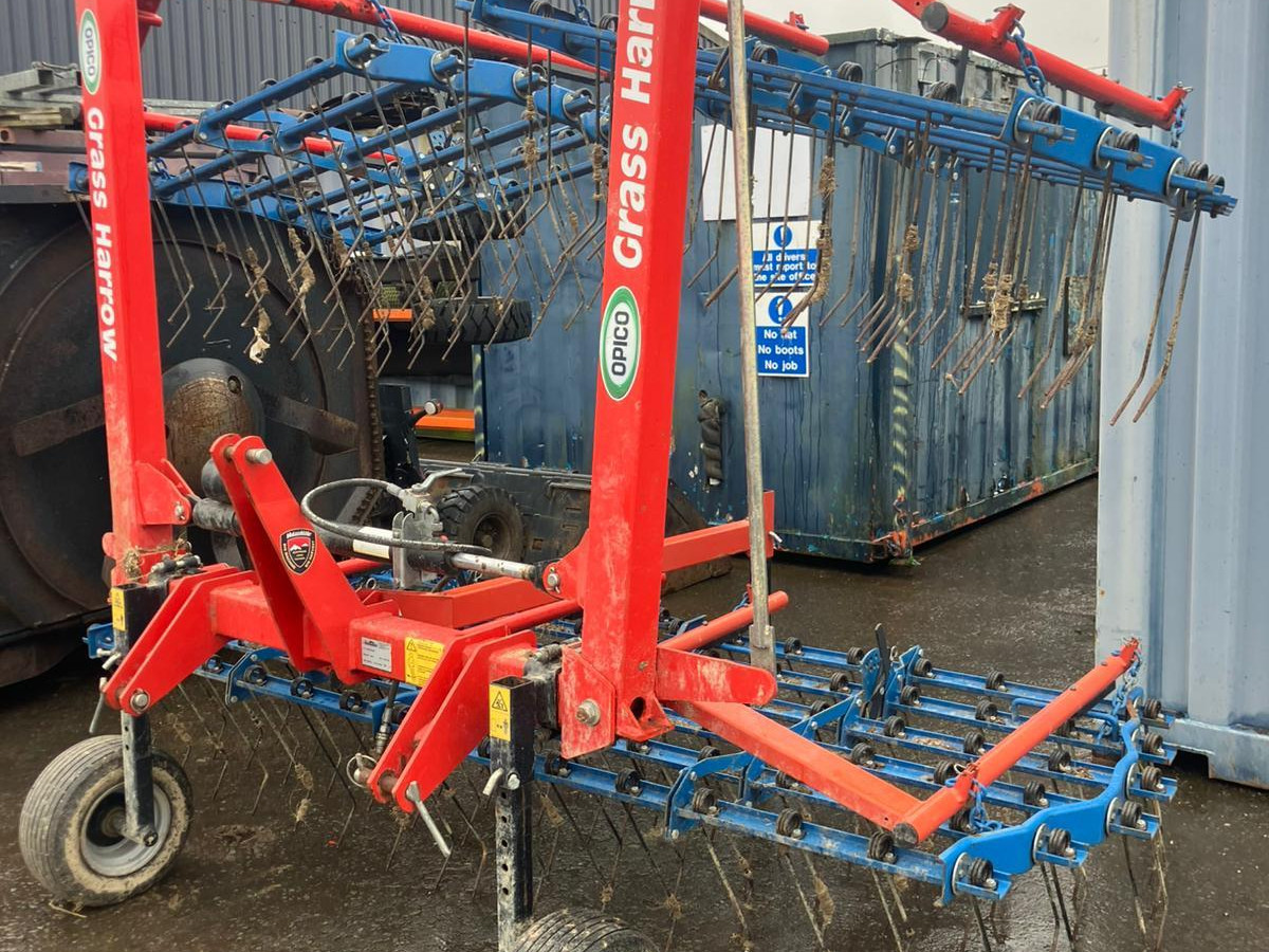 3f963e5a-c625-499a-a99a-c1d16382d198