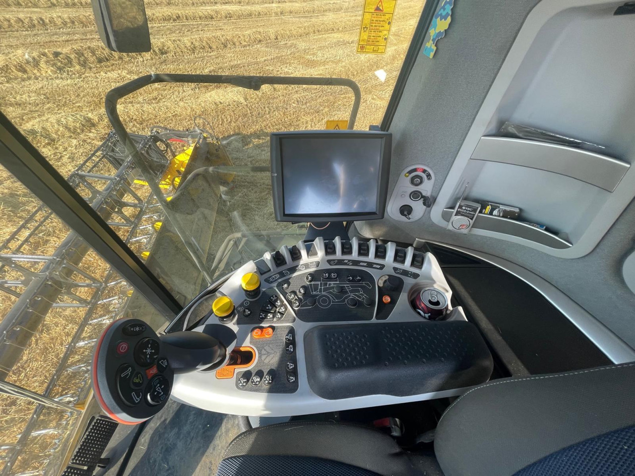 0238d260-b8ef-4ed6-82c0-fbc12de5263e