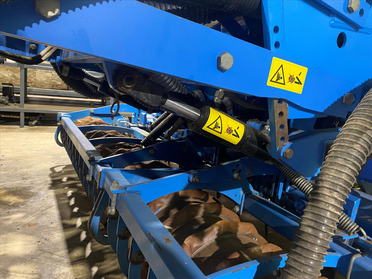 8725fa5b-0a64-4dc9-ad25-5f2429da6ccb