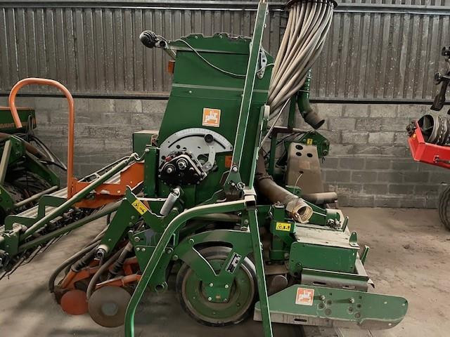 69fa1efe-ee12-426c-ba51-d43d9004f665