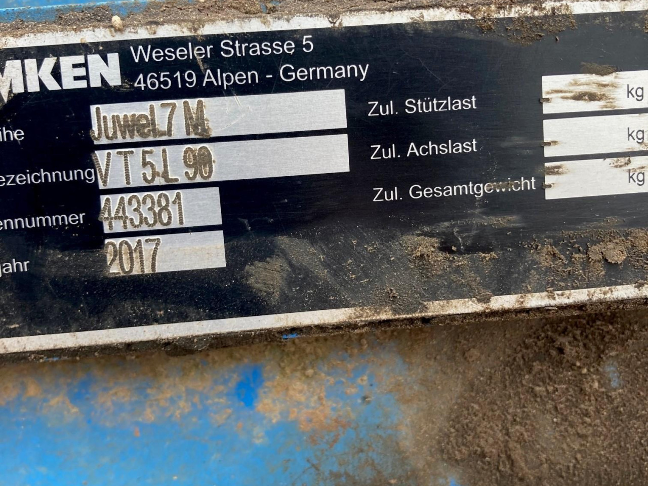 7dacfa02-8086-4cf3-9ab8-75bfa38ae93f