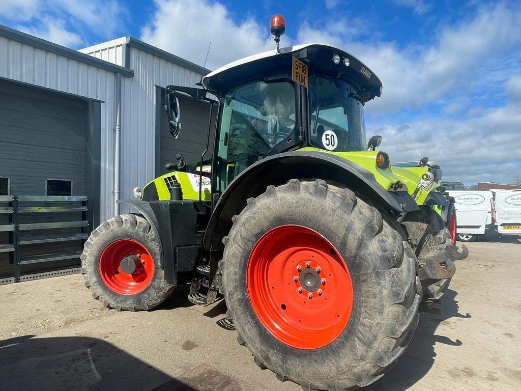 d8246523-4903-4ef0-97b1-d400a94eb8ea