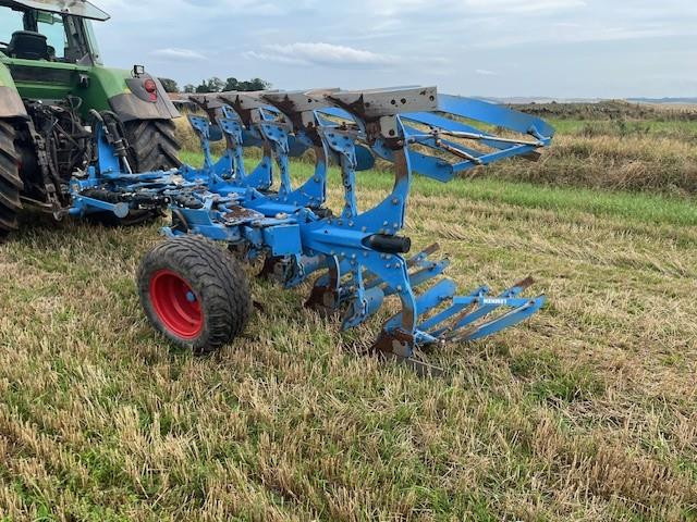 f0e29ba3-aaf4-45b5-9eee-0ab01651527b