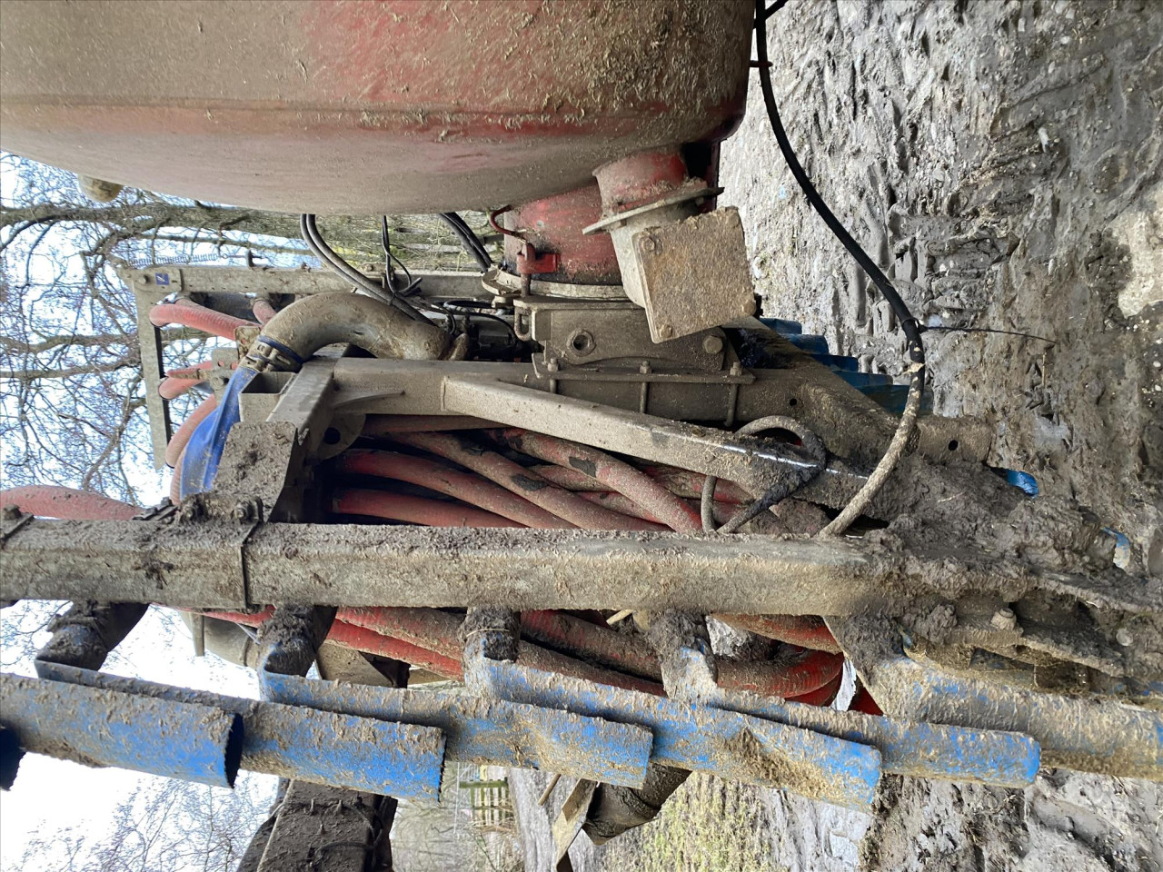 ea0beee6-fc40-41bf-a891-fee773306983