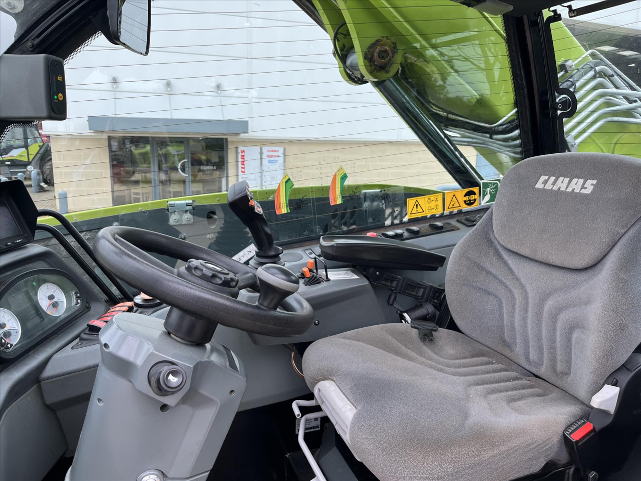 8e853478-e89d-495a-ad0d-4080c1d34978