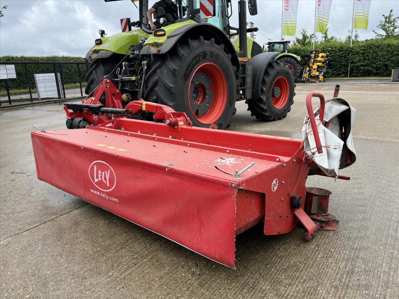 f7bb44bd-83b5-4153-83c8-b538a0a66f65