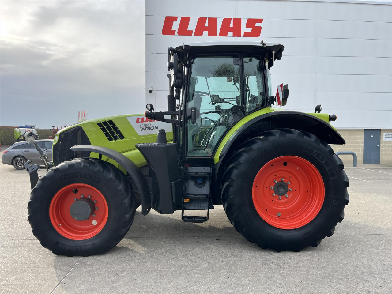 272caf06-260e-49e9-81e6-82053d97f09e