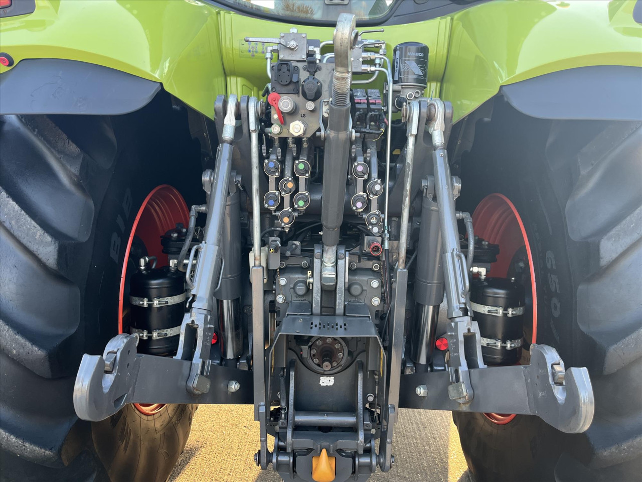 c82e7ef7-186b-45c3-ab4e-550a98c2d671