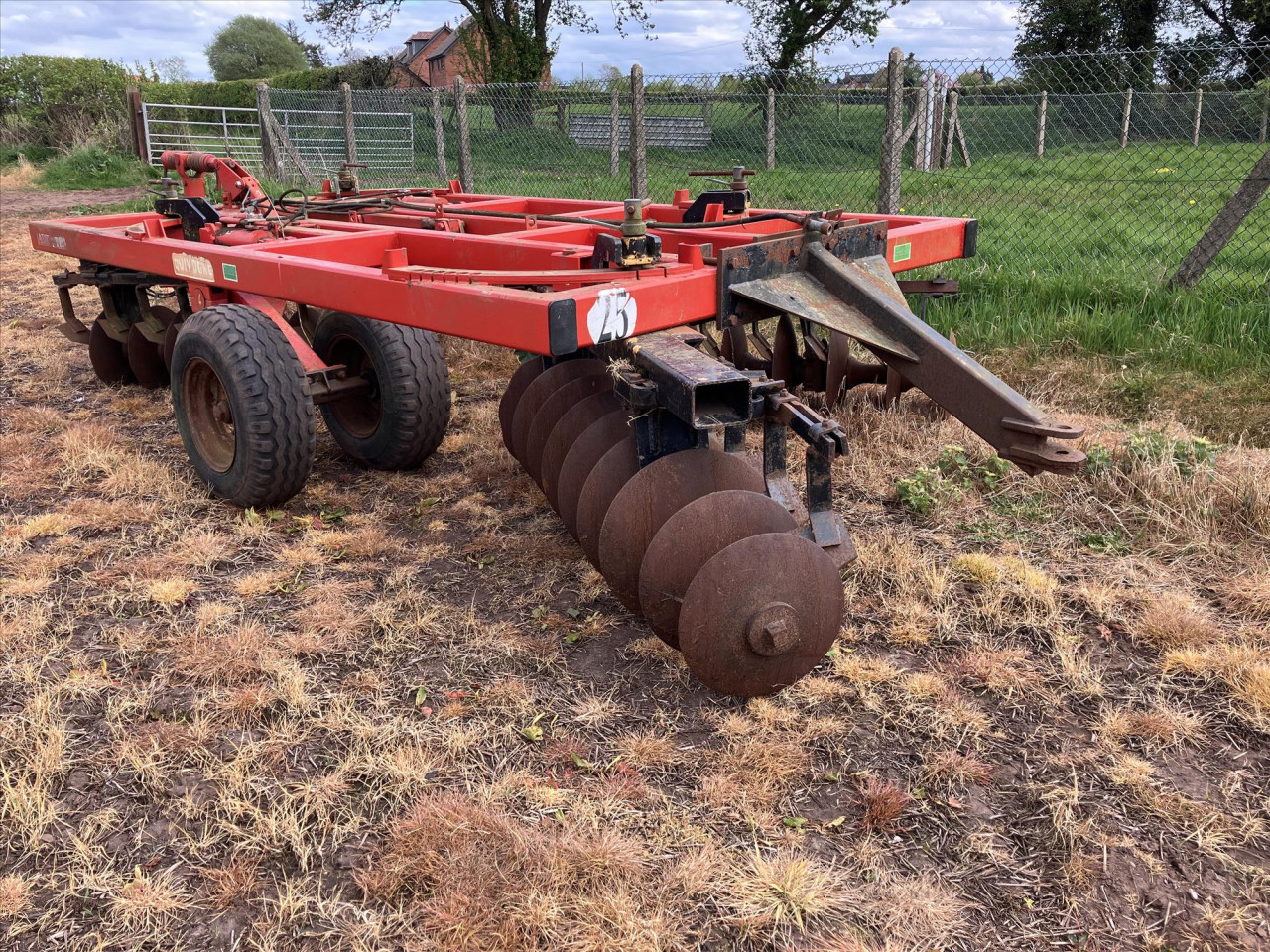 7dc5a995-05ca-4f32-ab4a-51db9f0b4b80