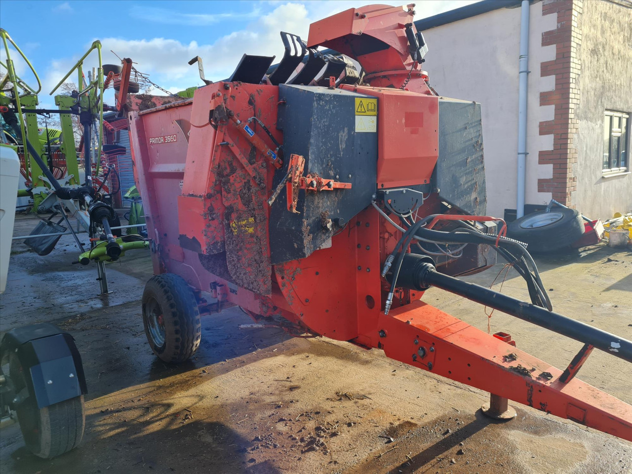 18555a90-402c-4c31-8c3b-90e09e43f636