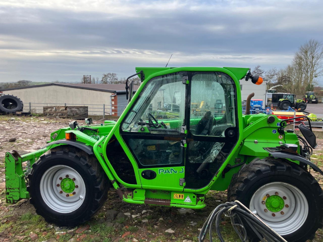 d4e075b4-fc62-47a3-abd2-d8cadd989e9f