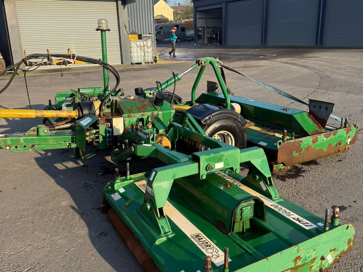 c4207b4f-6997-42bf-9fec-9f2613952034