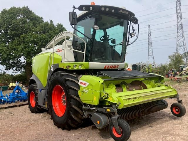 fb9dfc92-a07f-43e7-9fcd-c3ba8819597d