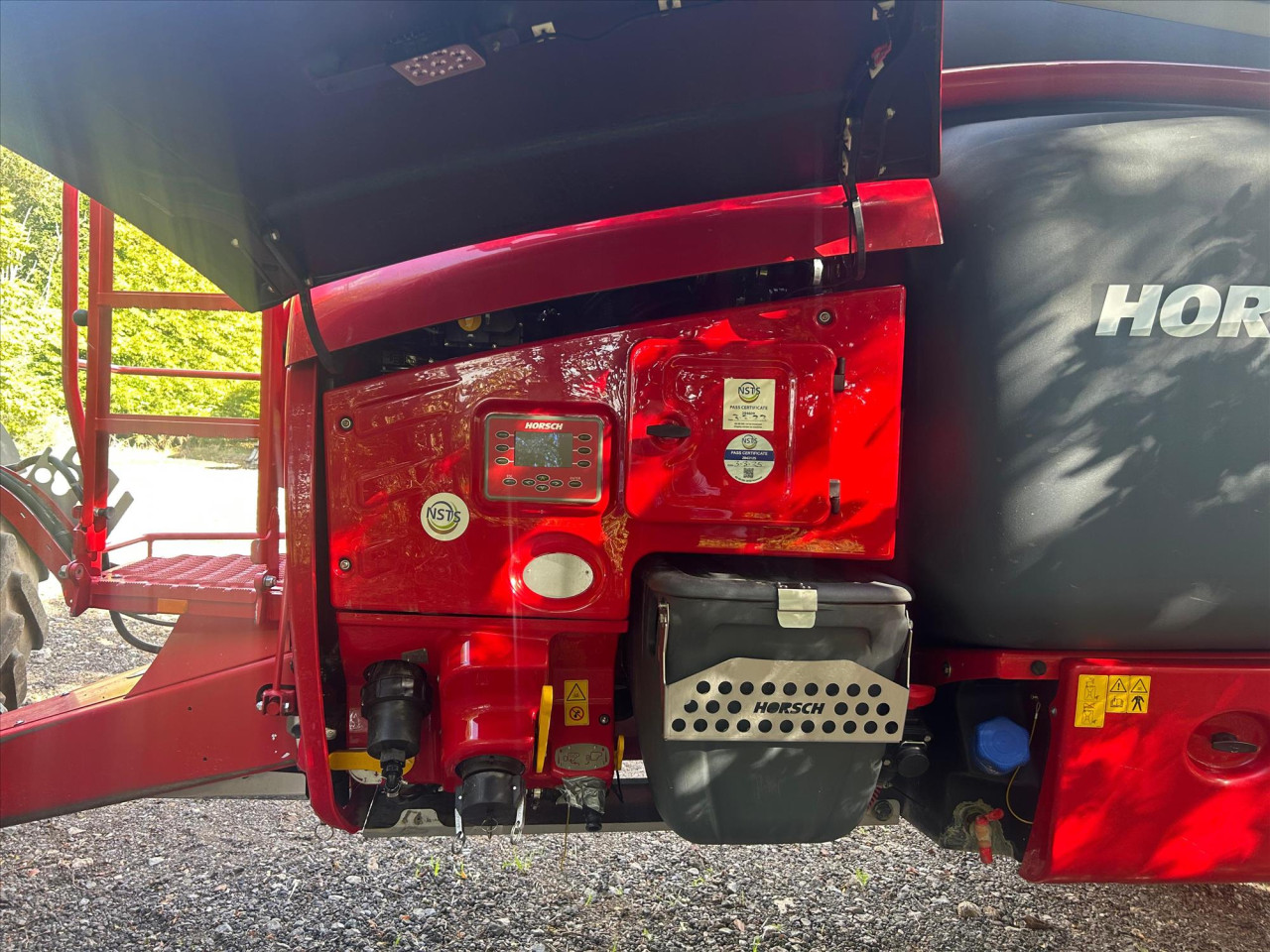 1e50966f-42ad-4f95-874f-61591c631b2e