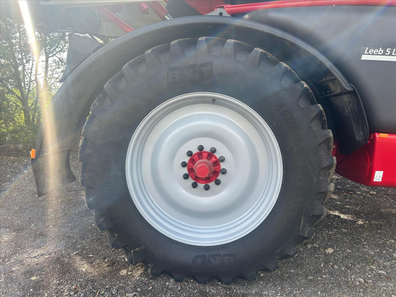 5cda2619-6e26-488e-ae24-7b733670517f