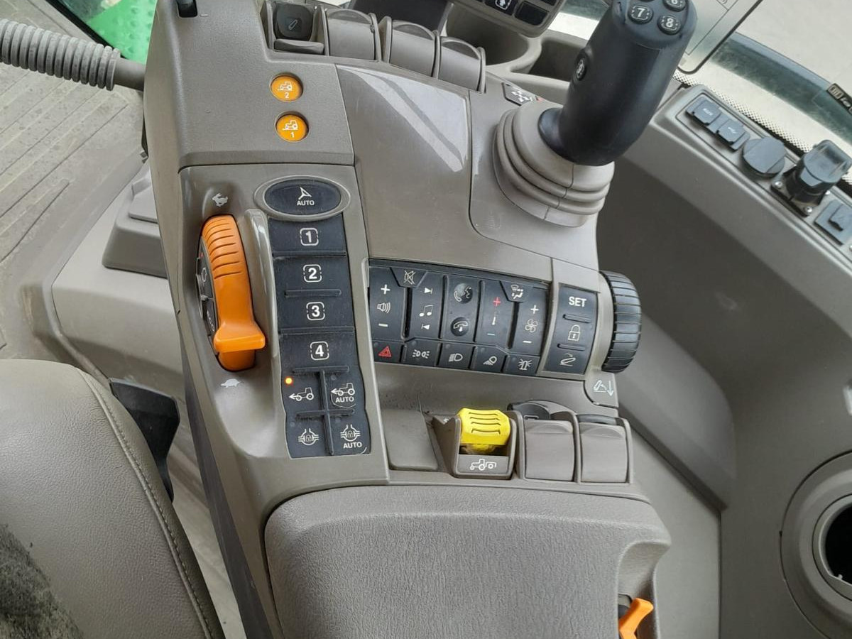 3da6ad9c-8093-4d33-818b-e228af6c5c2f