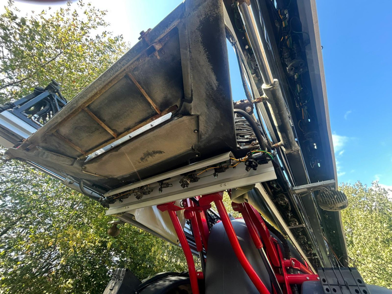 f54d1f91-885e-4e64-bde1-c8828de2c448