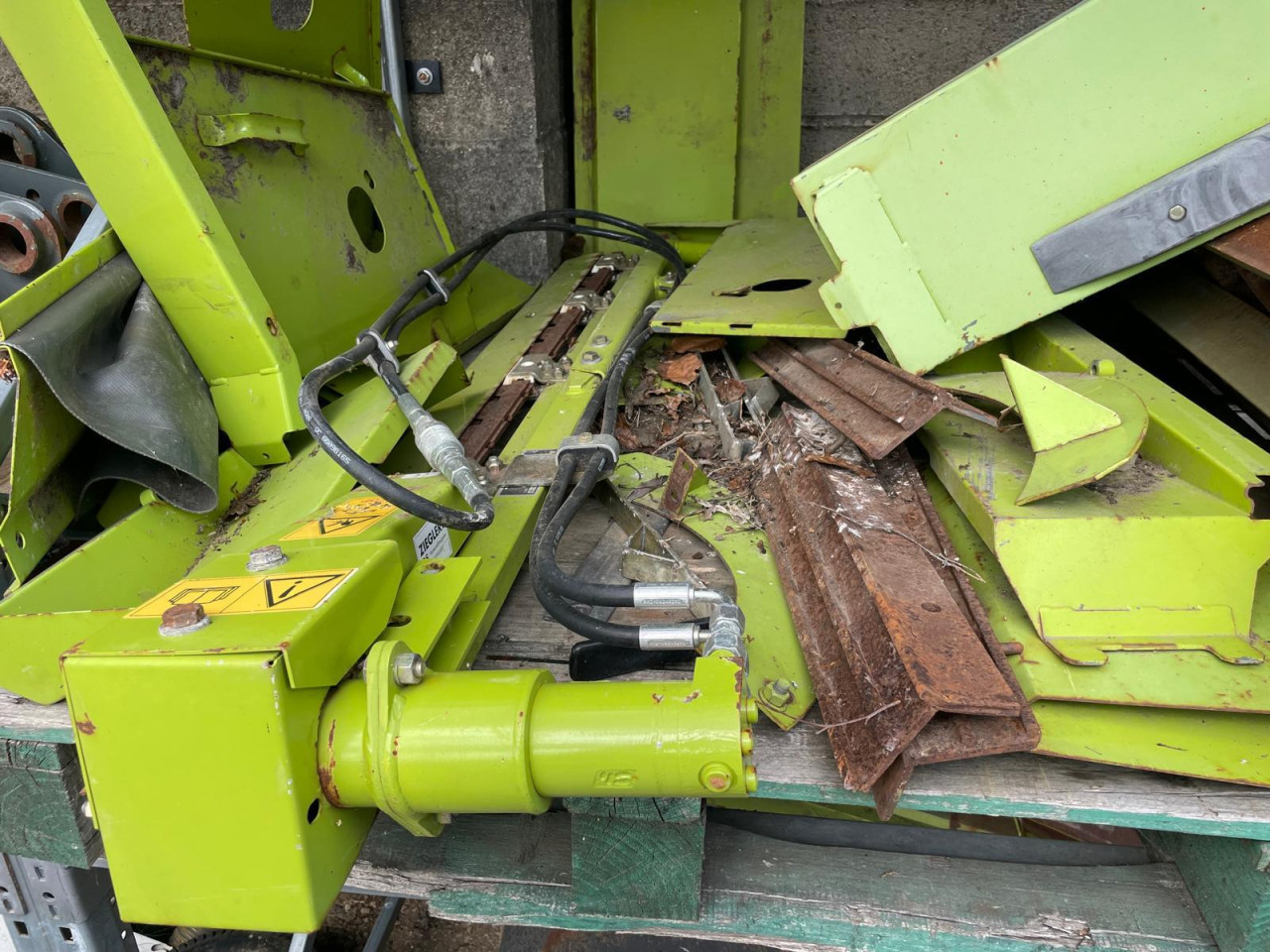 Claas other for sale in Luton, Bedfordshire — photo 2