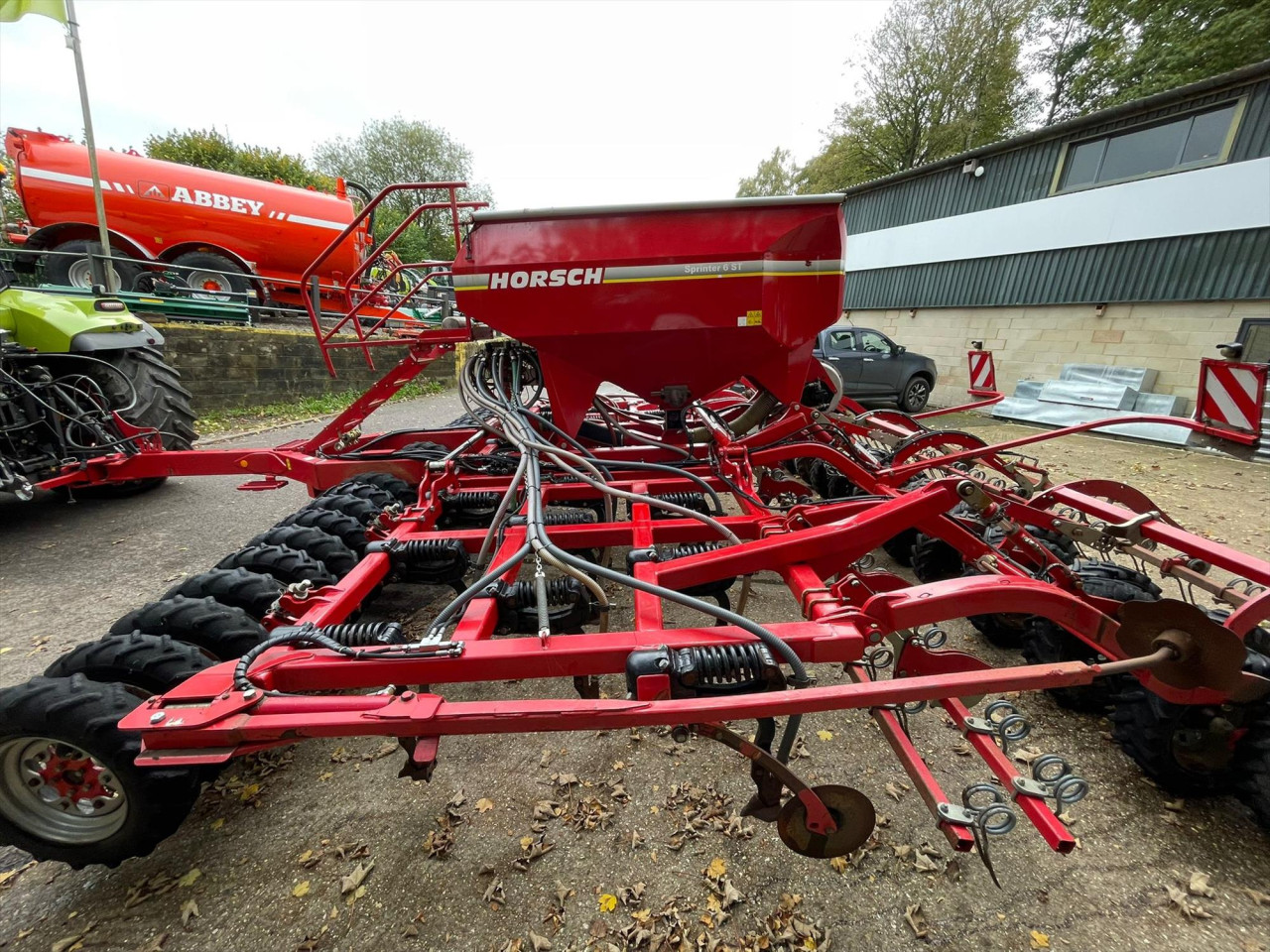 2c6d40d1-318f-4e56-aa3c-35bfa98fad58