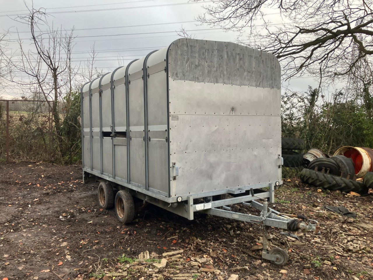 f9520b4c-ed7f-476d-9b18-610bc04559c7