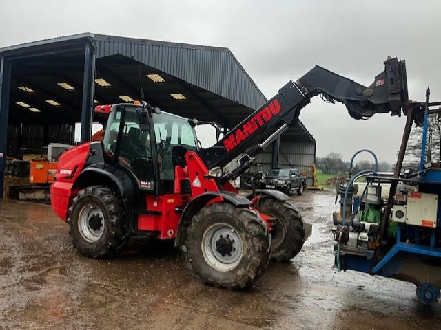 e13703ac-fd0f-431c-9496-56ad21450279