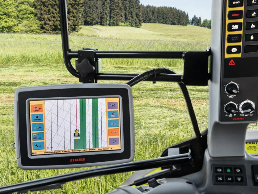 Claas precision ag for sale in Luton, Bedfordshire — photo 2