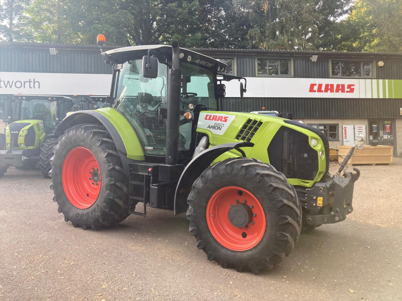 Claas tractor for sale in Luton, Bedfordshire — photo 3