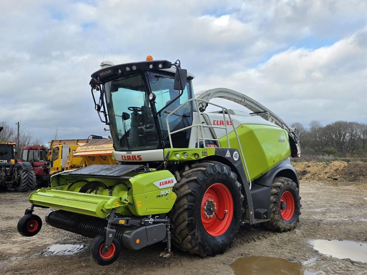 4baab2b6-afd6-42c1-8603-bc984725d68c