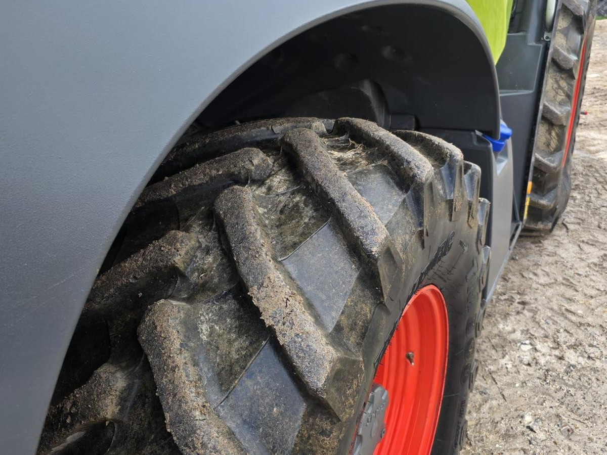 06fd0925-84c8-46b3-9d3b-30546d00ac3a