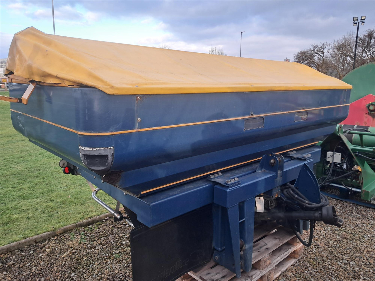 f64421e1-40e5-4609-8d30-f339e82676d0