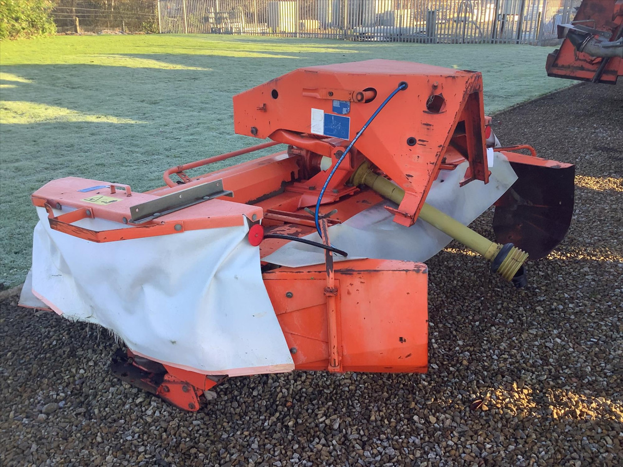 b06383f5-84f9-44ea-a004-bfae82076570