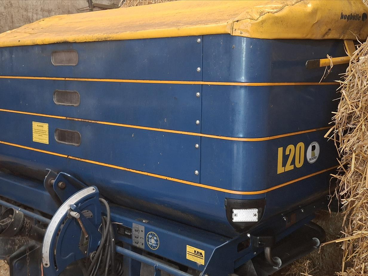 c44bfab9-551d-4d62-b691-6feeae38fd91