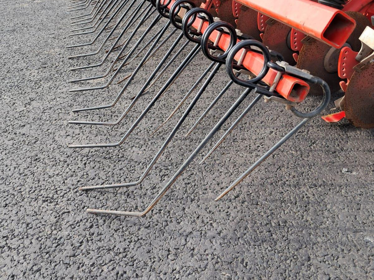 a914fc0f-e3fe-42a3-8a12-04f0a6eda7e0