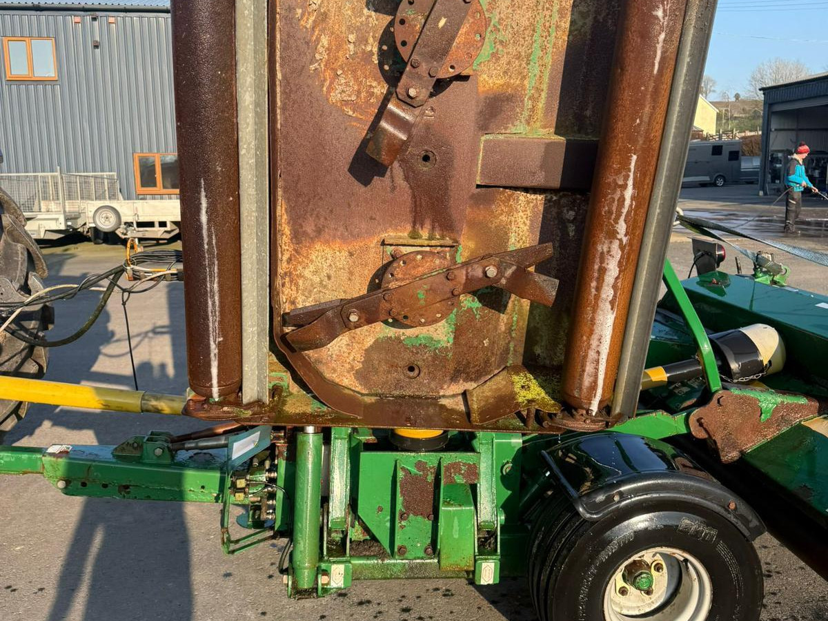 27ef9085-5709-40c8-a501-dbdb8a812ae5